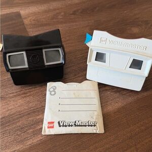 GAF & sawyer vintage  (2) mint condition View-Master w 10 reel